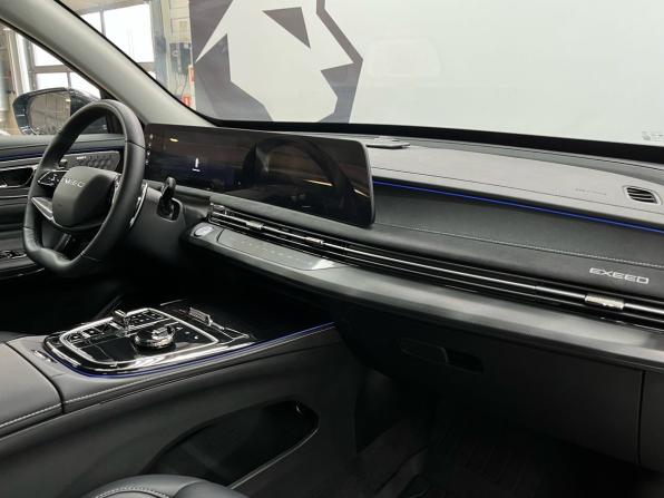 Exeed LX I Рестайлинг 2 с пробегом 2023 года, цена 2 589 700 рублей, 5300 км, внедорожник, Автокод Объявления