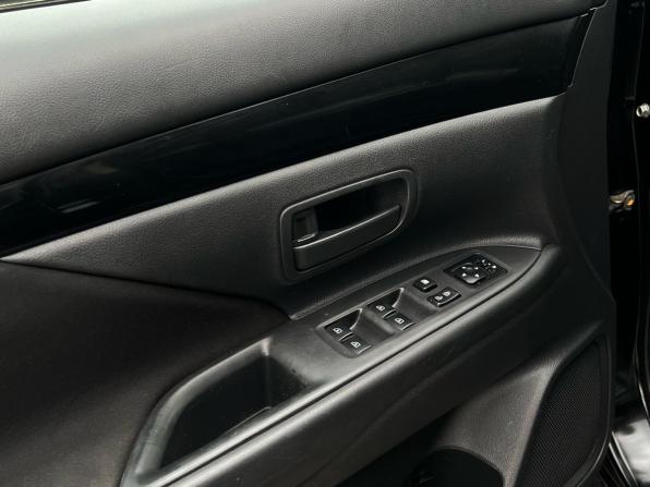 Mitsubishi Outlander III Рестайлинг 3 с пробегом 2019 года, цена 1 637 000 рублей, 308009 км, внедорожник, Автокод Объявления
