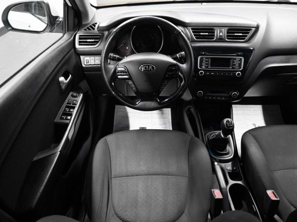 Kia Rio III Рестайлинг с пробегом 2016 года, цена 895 000 рублей, 215971 км, седан, Автокод Объявления