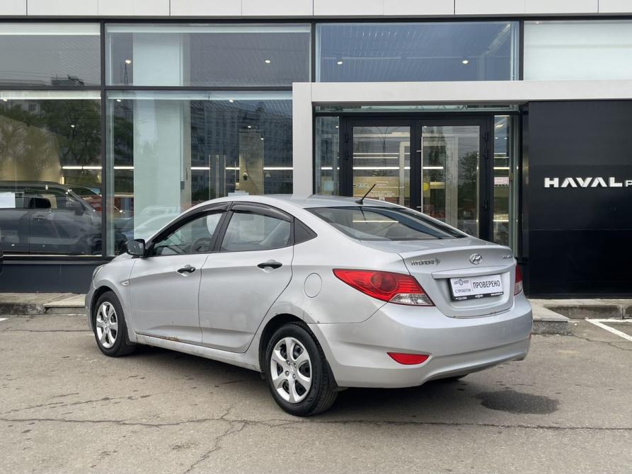 Hyundai Solaris I Москва  - изображение 7