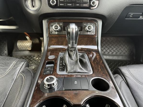 Volkswagen Touareg II с пробегом 2012 года, цена 2 049 000 рублей, 174368 км, внедорожник, Автокод Объявления