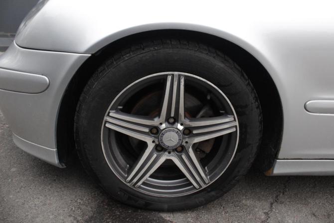 Mercedes-Benz C-Класс II (W203) Рестайлинг с пробегом 2006 года, цена 990 000 рублей, 427066 км, седан, Автокод Объявления