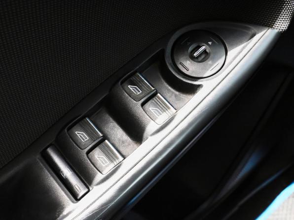 Ford Focus III с пробегом 2011 года, цена 699 000 рублей, 379400 км, седан, Автокод Объявления