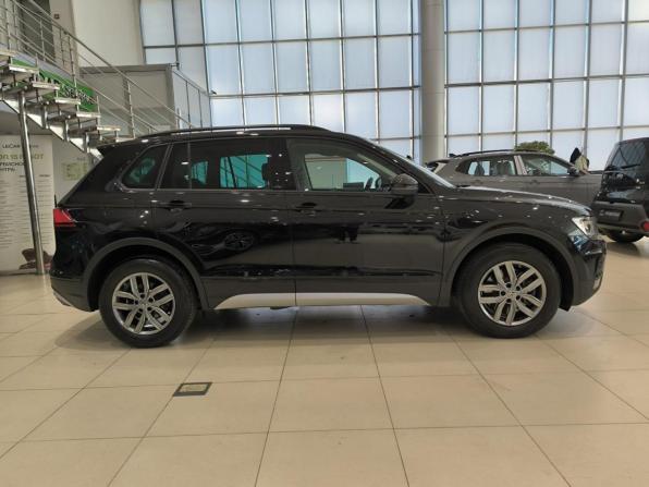 Volkswagen Tiguan II с пробегом 2019 года, цена 2 799 000 рублей, 148000 км, внедорожник, Автокод Объявления