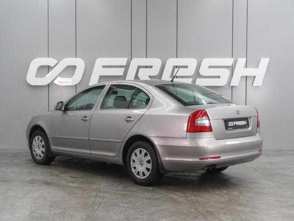 Skoda Octavia II (A5) Рестайлинг с пробегом 2011 года, цена 984 000 рублей, 142630 км, лифтбек, Автокод Объявления