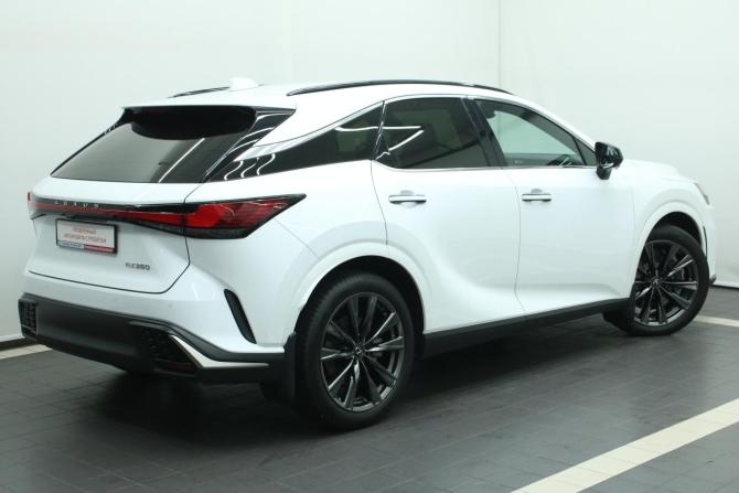 Lexus RX V с пробегом 2022 года, цена 8 350 000 рублей, 31631 км, внедорожник, Автокод Объявления