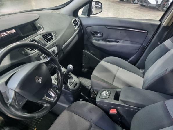 Renault Scenic III Рестайлинг 2 с пробегом 2014 года, цена 759 000 рублей, 199737 км, компактвэн, Автокод Объявления