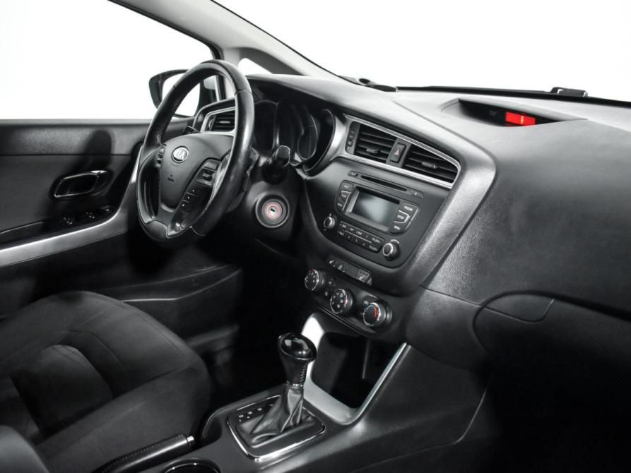 Kia Ceed II Рестайлинг Санкт-Петербург  - изображение 14