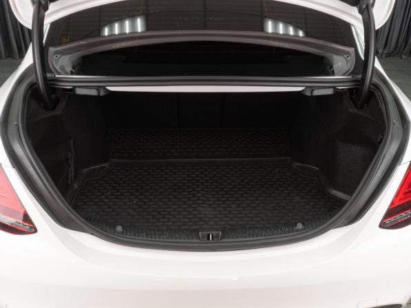 Mercedes-Benz C-Класс IV (W205) Рестайлинг с пробегом 2018 года, цена 2 799 000 рублей, 114879 км, седан, Автокод Объявления