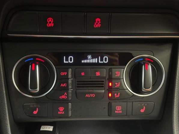 Audi Q3 I (8U) Рестайлинг с пробегом 2015 года, цена 1 930 000 рублей, 125287 км, внедорожник, Автокод Объявления