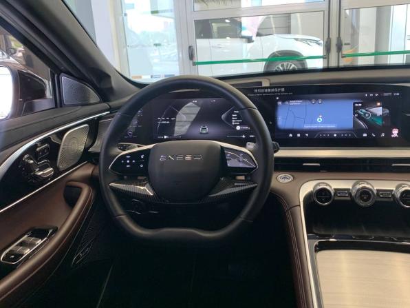 Exeed TXL I Рестайлинг 2 с пробегом 2024 года, цена 3 401 018 рублей, 5708 км, внедорожник, Автокод Объявления