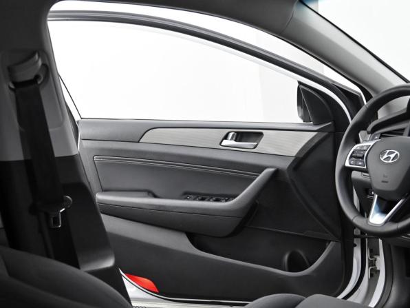 Hyundai Sonata VII (LF) Рестайлинг с пробегом 2018 года, цена 1 249 000 рублей, 99000 км, седан, Автокод Объявления