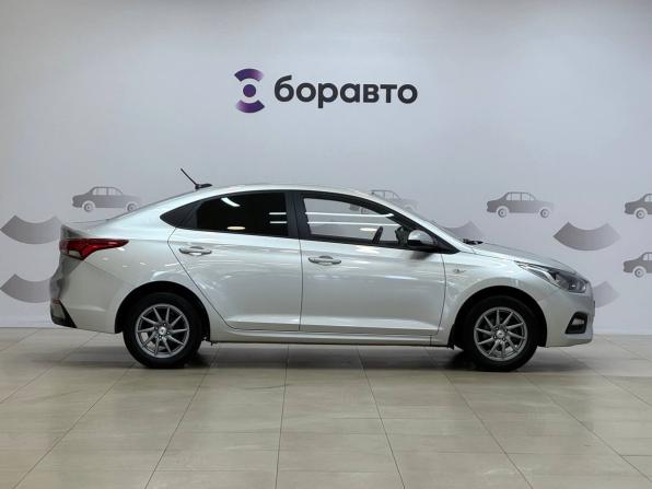 Hyundai Solaris II с пробегом 2019 года, цена 1 410 000 рублей, 90639 км, седан, Автокод Объявления