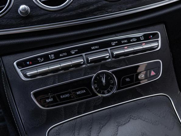 Mercedes-Benz E-Класс V (W213 S213 C238) с пробегом 2019 года, цена 3 109 000 рублей, 188379 км, седан, Автокод Объявления