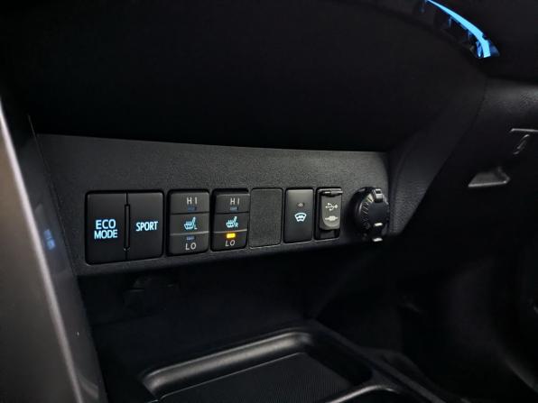Toyota RAV4 IV (XA40) Рестайлинг с пробегом 2018 года, цена 2 430 000 рублей, 120339 км, внедорожник, Автокод Объявления