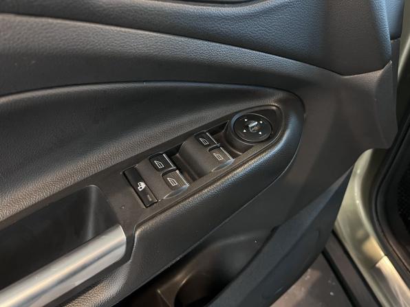 Ford Kuga II с пробегом 2012 года, цена 1 237 000 рублей, 176716 км, внедорожник, Автокод Объявления