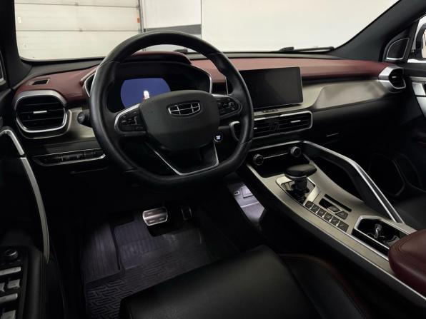 Geely Coolray I с пробегом 2023 года, цена 1 895 000 рублей, 56036 км, внедорожник, Автокод Объявления
