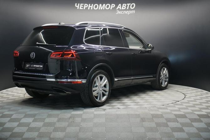Volkswagen Touareg II Рестайлинг с пробегом 2015 года, цена 2 740 000 рублей, 239463 км, внедорожник, Автокод Объявления