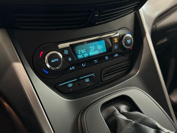 Ford Kuga II с пробегом 2016 года, цена 1 470 000 рублей, 71600 км, внедорожник, Автокод Объявления