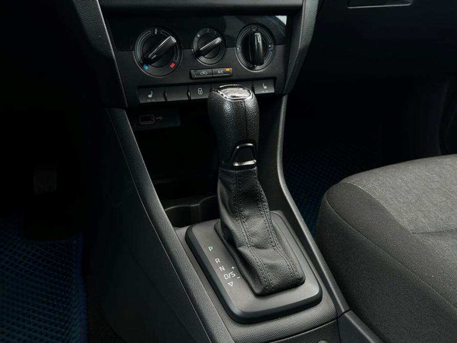 Skoda Rapid I Рестайлинг Санкт-Петербург  - изображение 14