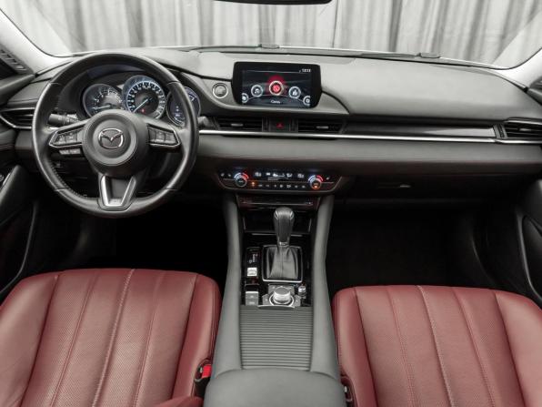 Mazda 6 III (GJ) Рестайлинг 2 с пробегом 2021 года, цена 3 080 000 рублей, 46258 км, седан, Автокод Объявления