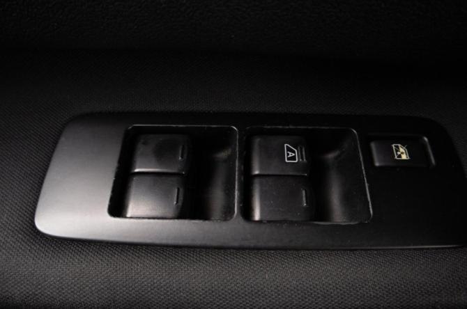 Nissan Qashqai I Рестайлинг с пробегом 2012 года, цена 1 049 000 рублей, 166540 км, внедорожник, Автокод Объявления