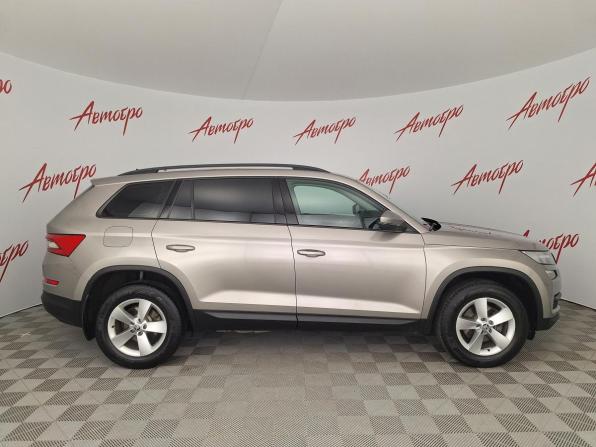Skoda Kodiaq I с пробегом 2019 года, цена 2 390 000 рублей, 116800 км, внедорожник, Автокод Объявления