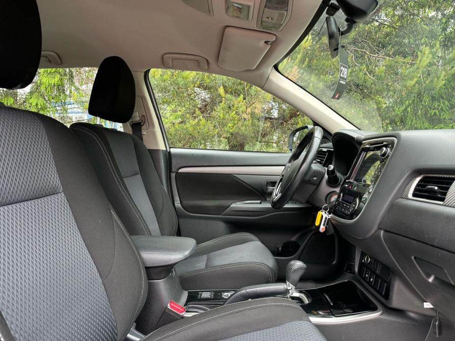 Mitsubishi Outlander III Рестайлинг 2 Санкт-Петербург  - изображение 27