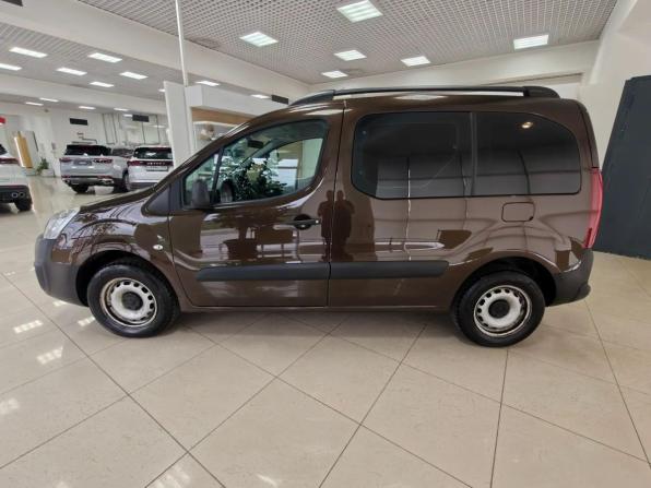 Peugeot Partner II Рестайлинг 2 с пробегом 2021 года, цена 2 070 000 рублей, 29631 км, компактвэн, Автокод Объявления