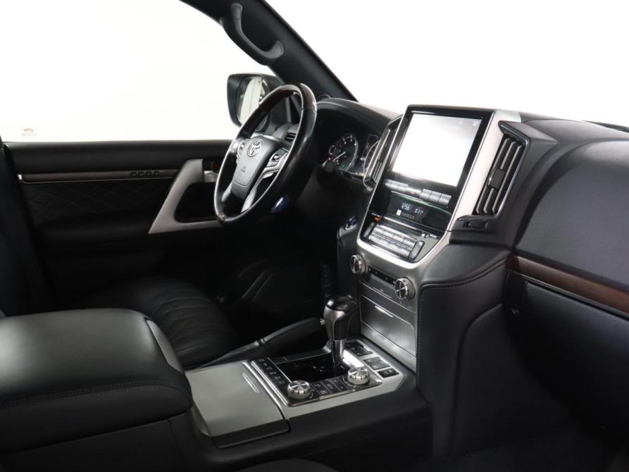 Toyota Land Cruiser 200 Series Рестайлинг 2 Москва  - изображение 9