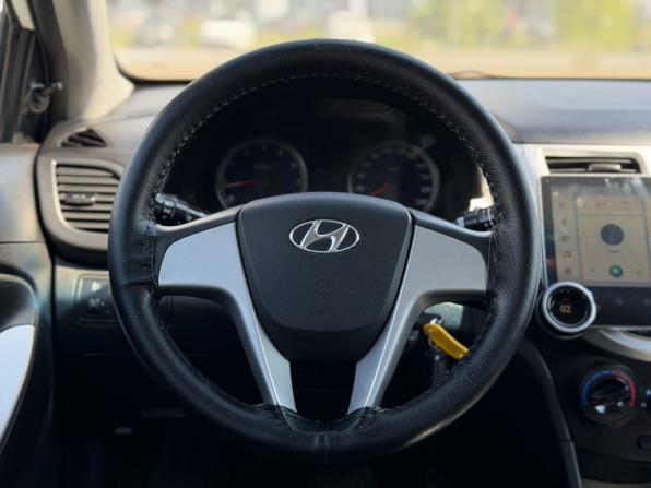 Hyundai Solaris I с пробегом 2014 года, цена 670 000 рублей, 230050 км, седан, Автокод Объявления