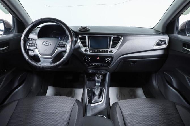 Hyundai Solaris II с пробегом 2019 года, цена 1 499 000 рублей, 83000 км, седан, Автокод Объявления