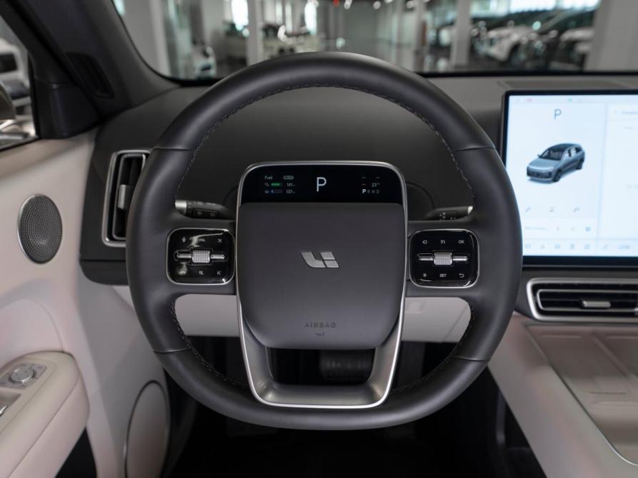 Li Auto (Lixiang) L6 Москва  - изображение 11
