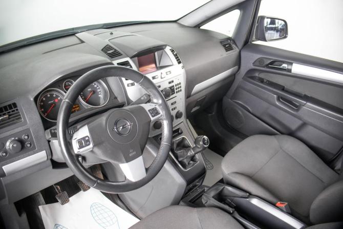 Opel Zafira B Рестайлинг с пробегом 2011 года, цена 799 000 рублей, 270000 км, компактвэн, Автокод Объявления