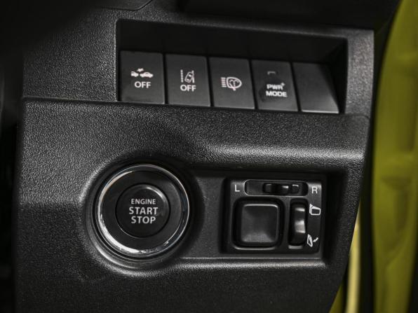 Suzuki Jimny IV с пробегом 2021 года, цена 2 599 000 рублей, 70929 км, внедорожник, Автокод Объявления