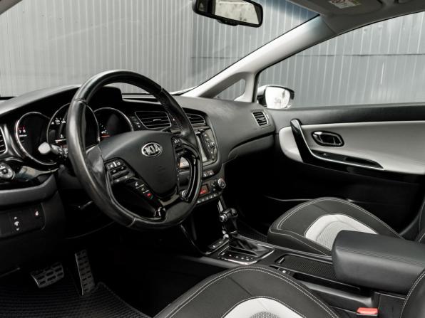 Kia Ceed II с пробегом 2013 года, цена 1 590 000 рублей, 58591 км, хэтчбек, Автокод Объявления