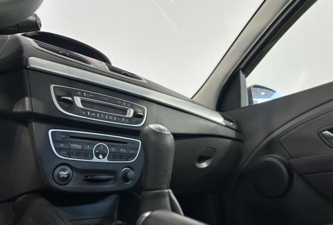 Renault Fluence I с пробегом 2011 года, цена 670 000 рублей, 147875 км, седан, Автокод Объявления