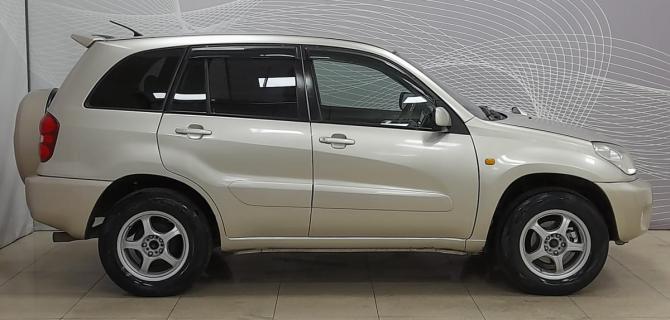 Toyota RAV4 II (XA20) Рестайлинг с пробегом 2004 года, цена 699 000 рублей, 267000 км, внедорожник, Автокод Объявления
