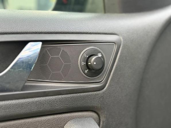 Skoda Yeti I с пробегом 2013 года, цена 915 000 рублей, 176359 км, внедорожник, Автокод Объявления