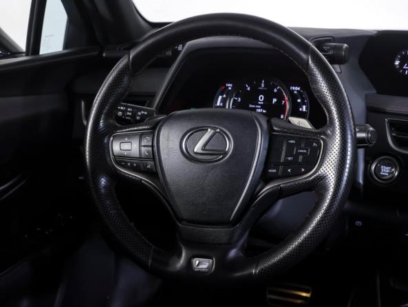 Lexus UX I с пробегом 2019 года, цена 2 690 000 рублей, 143933 км, внедорожник, Автокод Объявления