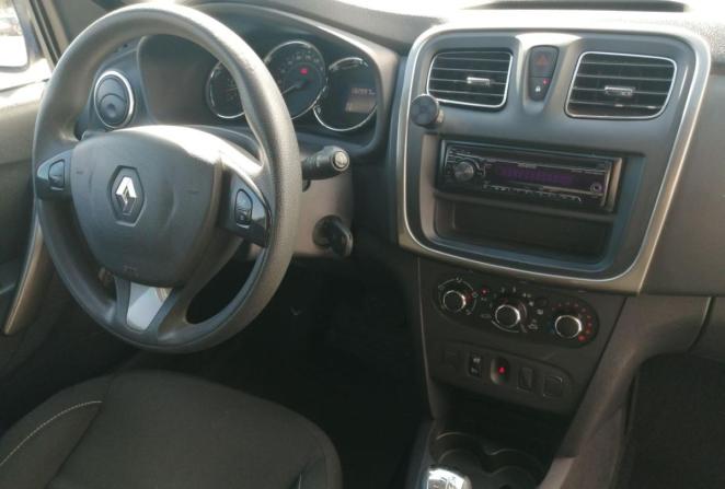 Renault Sandero II с пробегом 2015 года, цена 800 000 рублей, 132997 км, хэтчбек, Автокод Объявления