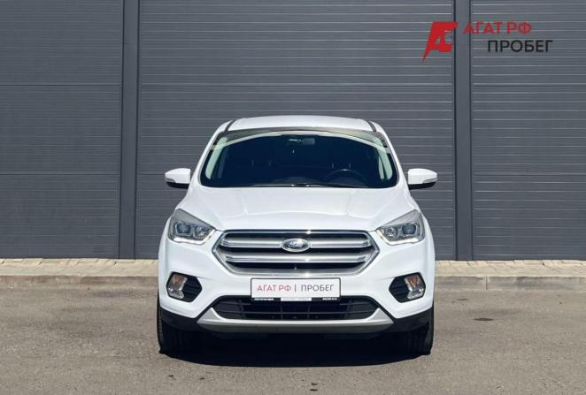 Ford Kuga II Рестайлинг с пробегом 2018 года, цена 1 685 000 рублей, 124000 км, внедорожник, Автокод Объявления