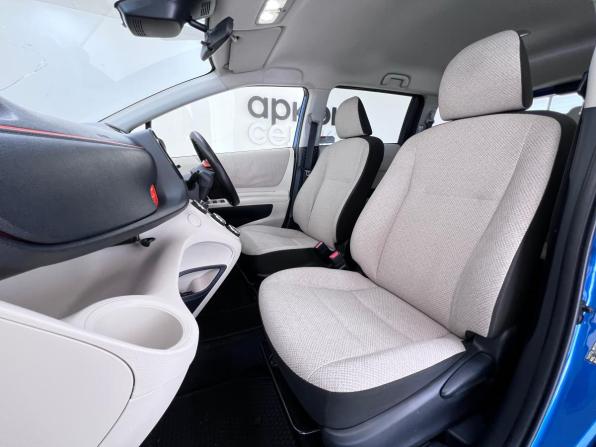 Toyota Sienta II с пробегом 2018 года, цена 1 415 000 рублей, 142210 км, минивэн, Автокод Объявления