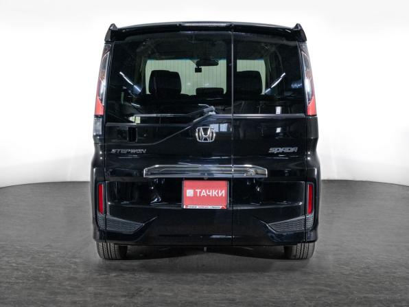 Honda Stepwgn V Рестайлинг с пробегом 2017 года, цена 2 230 000 рублей, 79007 км, минивэн, Автокод Объявления