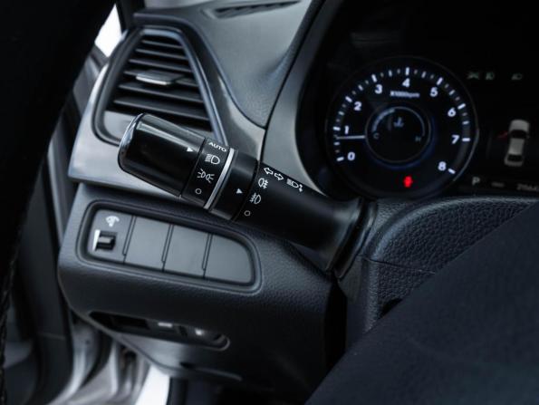 Hyundai Grandeur V с пробегом 2013 года, цена 1 143 900 рублей, 215647 км, седан, Автокод Объявления