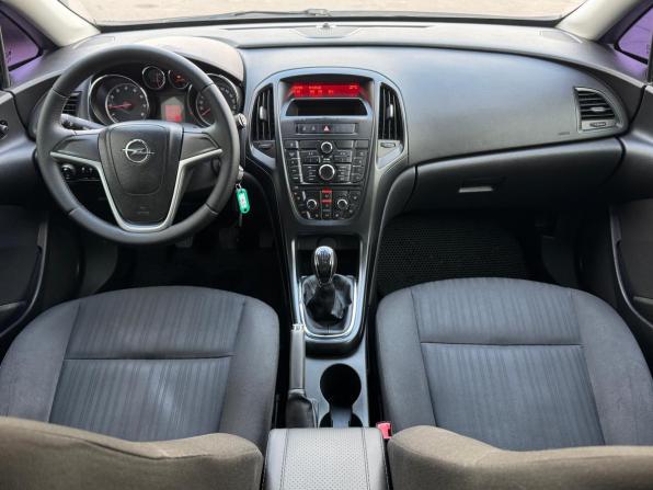 Opel Astra J с пробегом 2011 года, цена 599 000 рублей, 185159 км, хэтчбек, Автокод Объявления