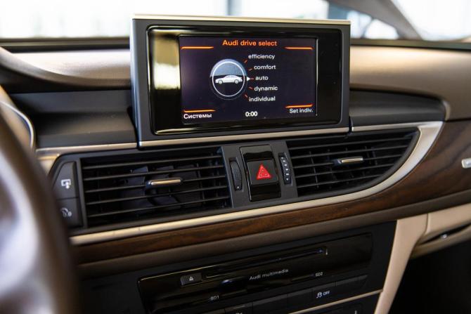 Audi A6 IV (C7) Рестайлинг с пробегом 2016 года, цена 3 500 000 рублей, 107650 км, седан, Автокод Объявления