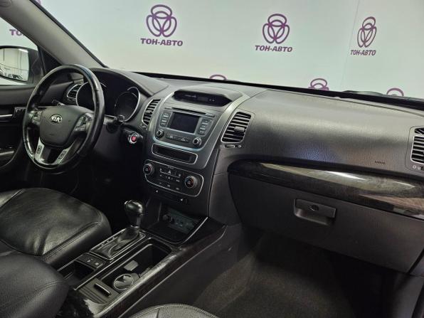 Kia Sorento II Рестайлинг с пробегом 2012 года, цена 1 373 000 рублей, 308826 км, внедорожник, Автокод Объявления