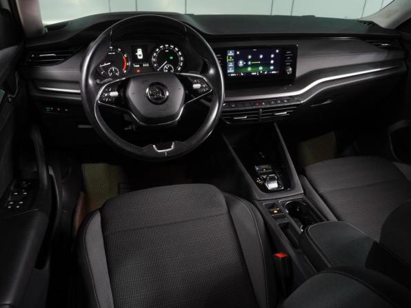 Skoda Octavia IV (A8) с пробегом 2021 года, цена 2 069 000 рублей, 173559 км, лифтбек, Автокод Объявления