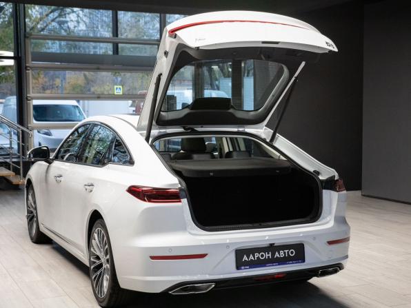 Новый Bestune B70 I Рестайлинг 2024 года, цена 2 903 000 рублей, лифтбек, Автокод Объявления